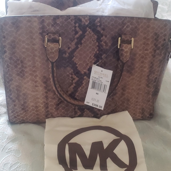 Michael Kors snake skin bag (Authentic) - Picture 2 of 4